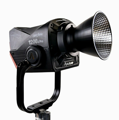 Aputure 1200D Pro + Reflector Kit 15º 30º 55º