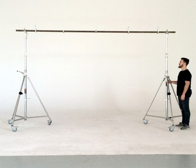 Goal Post Rig: 2 x Wind-Up, 2 x Big Ben, 1 x Crossbar, 6 x A-Clamp